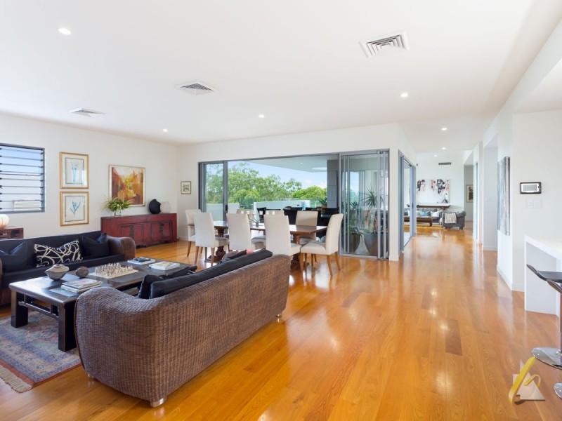 55 Hebe Street, Bardon QLD 4065