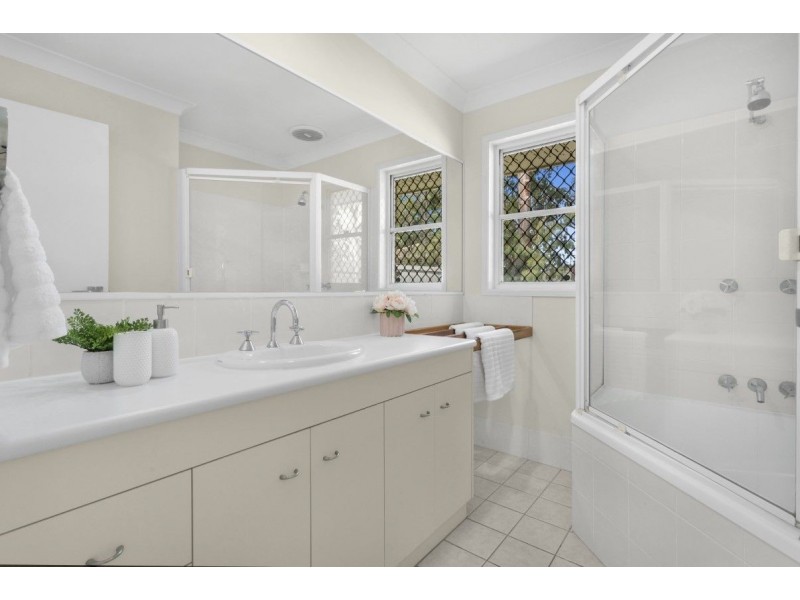 28 Mawson Place, Forest Lake QLD 4078