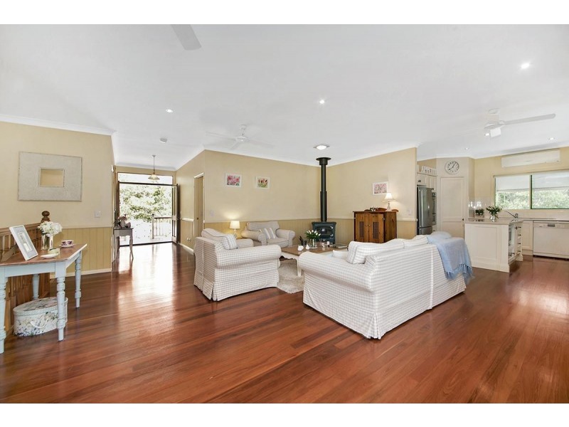 167 Red Cedar Road, Pullenvale QLD 4069