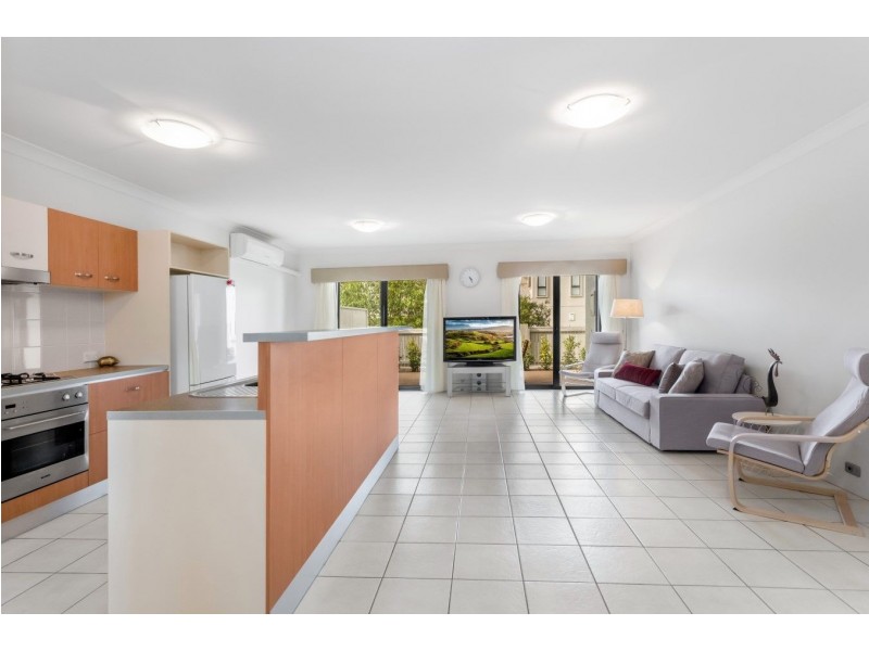 12/88 Greenway Circuit, Mount Ommaney QLD 4074