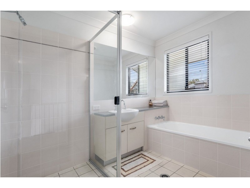 12/88 Greenway Circuit, Mount Ommaney QLD 4074