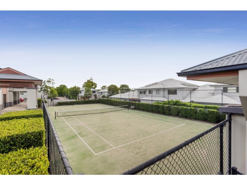 12/88 Greenway Circuit, Mount Ommaney QLD 4074