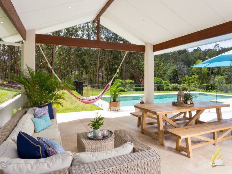 130 Savages Road, Brookfield QLD 4069