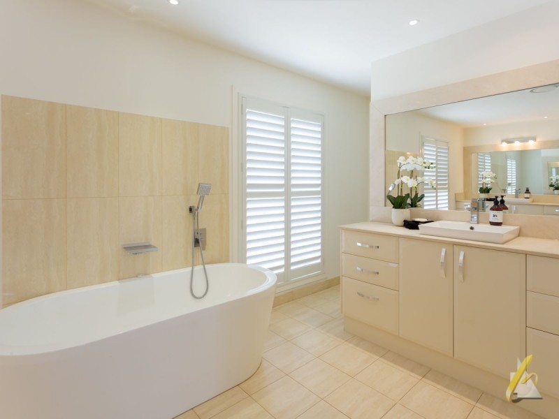 27 Gordon Terrace, Indooroopilly QLD 4068