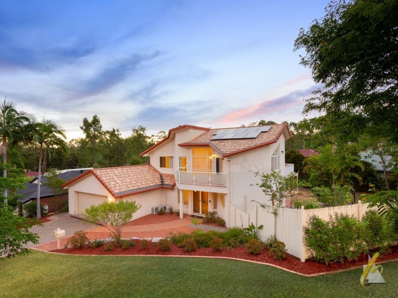 4 Paterson Pl, Forest Lake QLD 4078