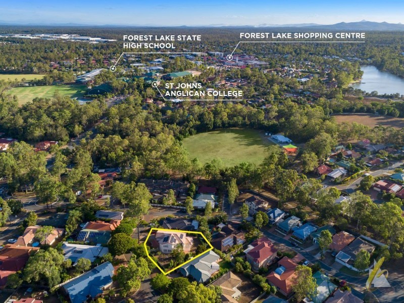 4 Paterson Pl, Forest Lake QLD 4078