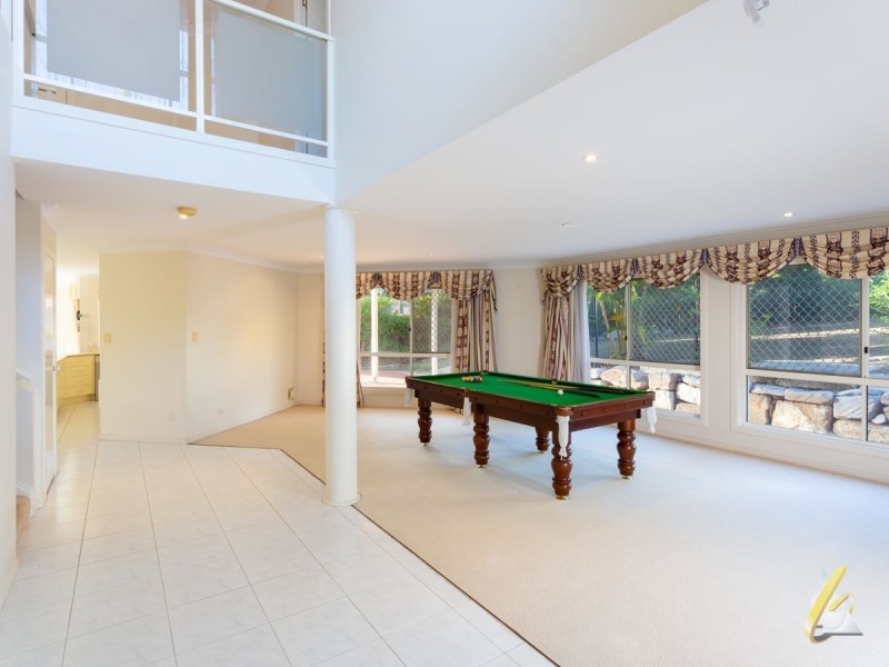 4 Paterson Pl, Forest Lake QLD 4078