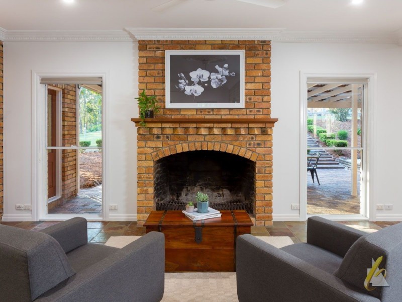 19 Coolibah Court, Mount Crosby QLD 4306