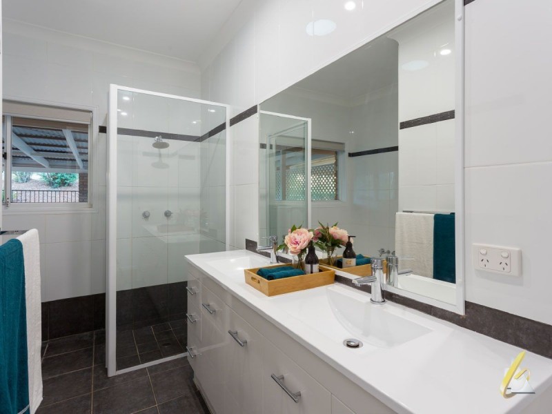 19 Coolibah Court, Mount Crosby QLD 4306