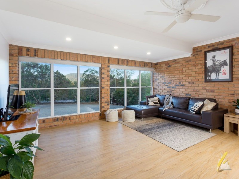 19 Coolibah Court, Mount Crosby QLD 4306