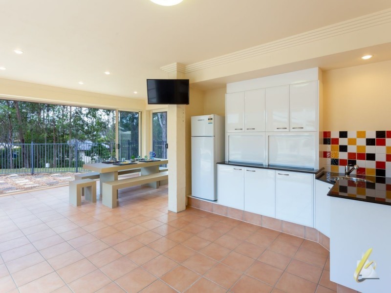 48 Else Avenue, Pullenvale QLD 4069