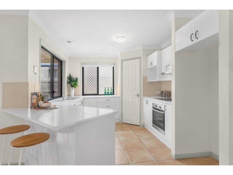 58 Cascade Drive, Forest Lake QLD 4078