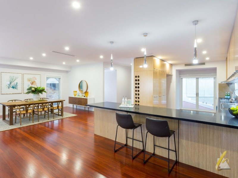 179 Russell Tce, Indooroopilly QLD 4068