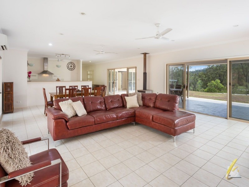 480 Lake Manchester Road, Kholo QLD 4306