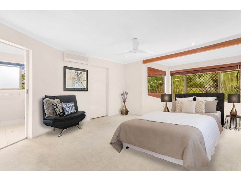 30 Hannah Street, Mount Ommaney QLD 4074