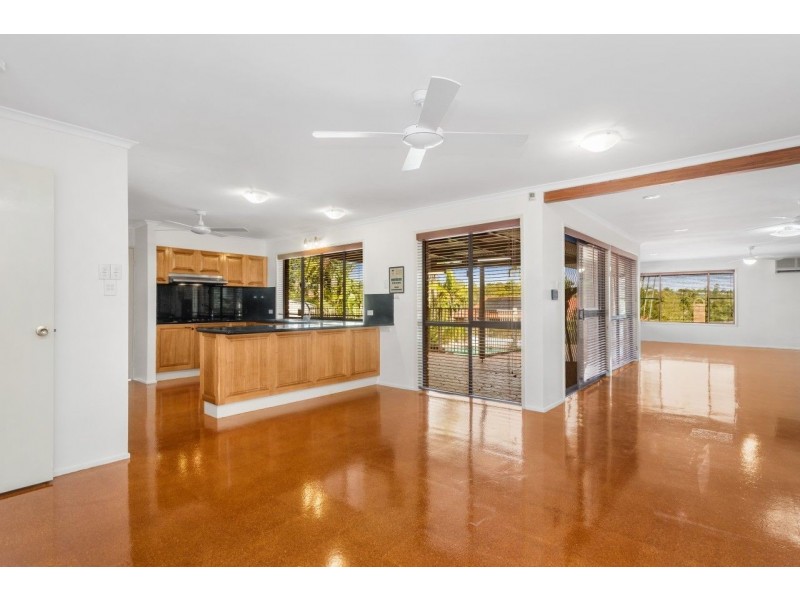 30 Hannah Street, Mount Ommaney QLD 4074