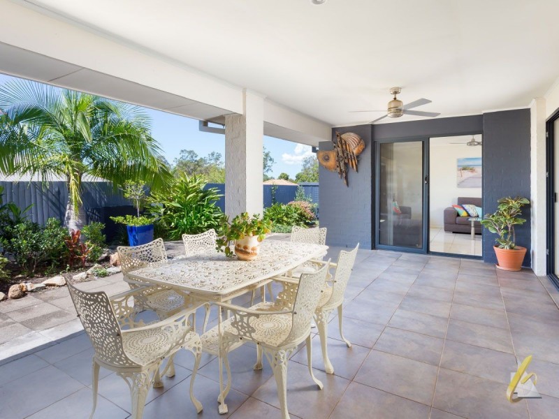 11 Grange Place, Moggill QLD 4070