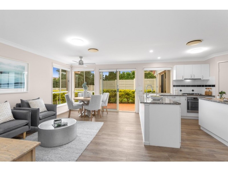 302A Horizon Drive, Westlake QLD 4074