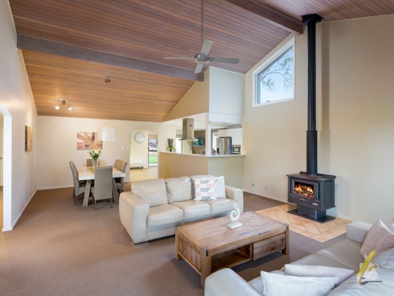 49 Marland Street, Kenmore QLD 4069