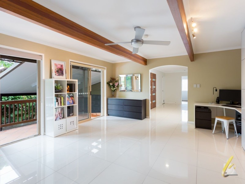 49 Marland Street, Kenmore QLD 4069