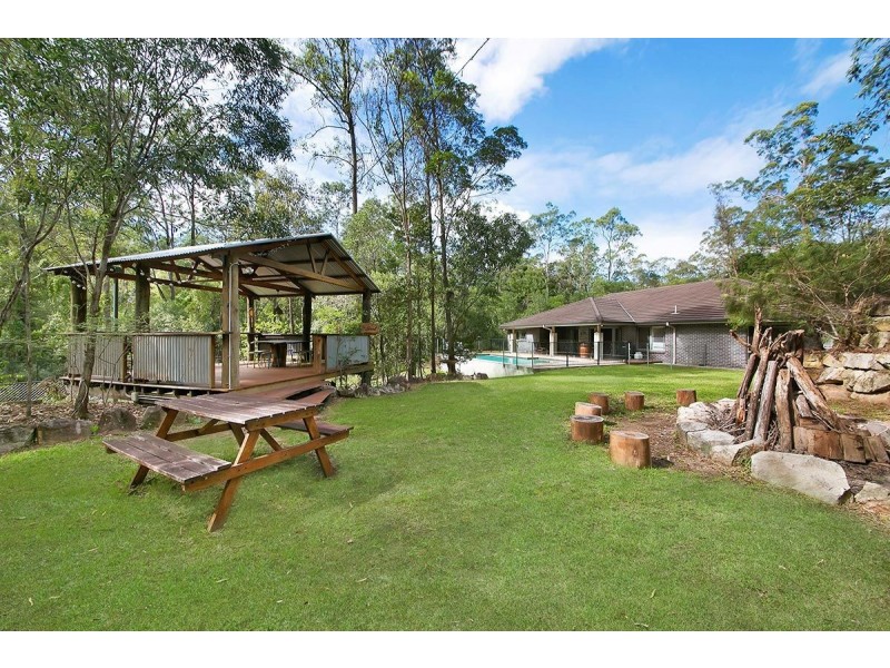 108A Boscombe Road, Brookfield QLD 4069
