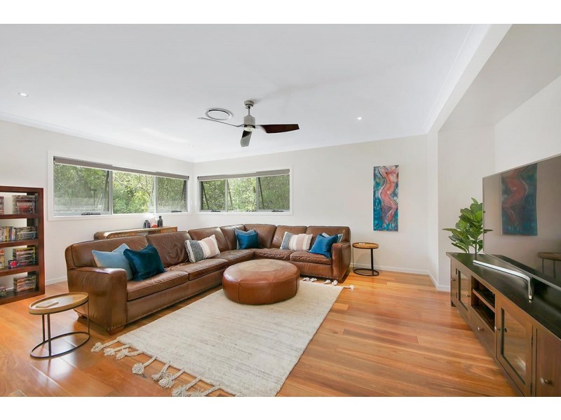 108A Boscombe Road, Brookfield QLD 4069