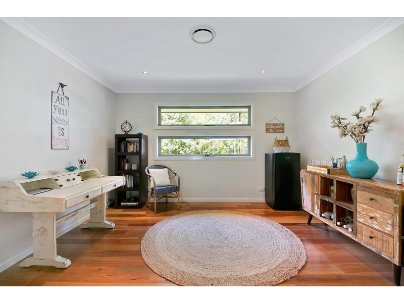 108A Boscombe Road, Brookfield QLD 4069