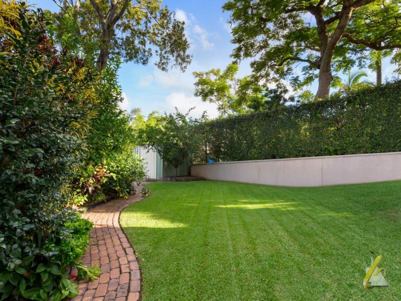 7 Baree Street, Kenmore QLD 4069