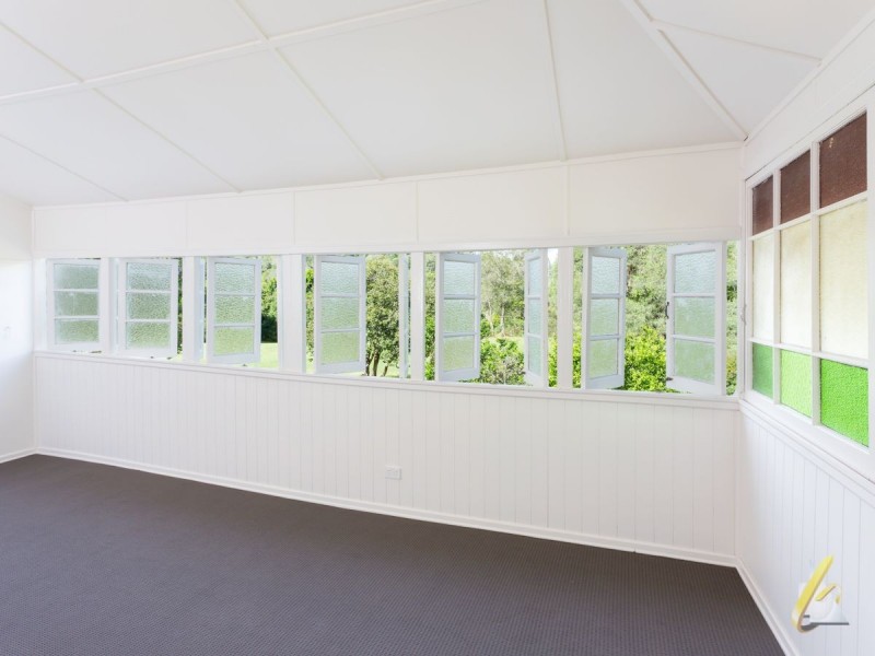 300 Upper Brookfield Road, Upper Brookfield QLD 4069