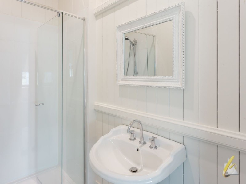 300 Upper Brookfield Road, Upper Brookfield QLD 4069