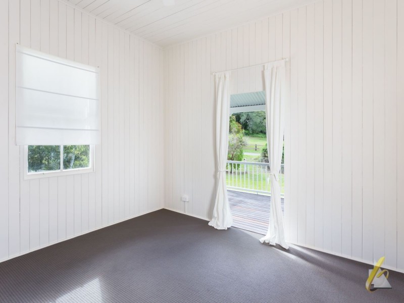 300 Upper Brookfield Road, Upper Brookfield QLD 4069