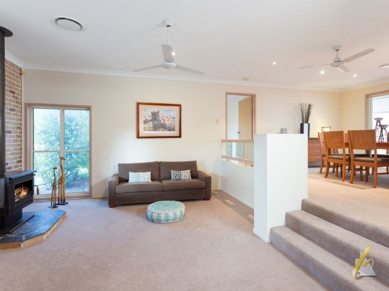 16 Twine Place, Bellbowrie QLD 4070
