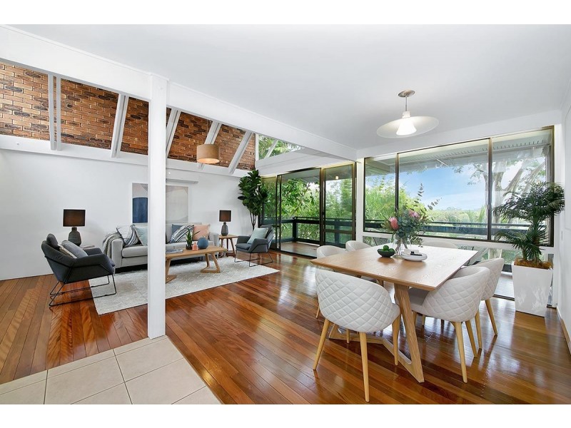 30 Struan Street, Chapel Hill QLD 4069