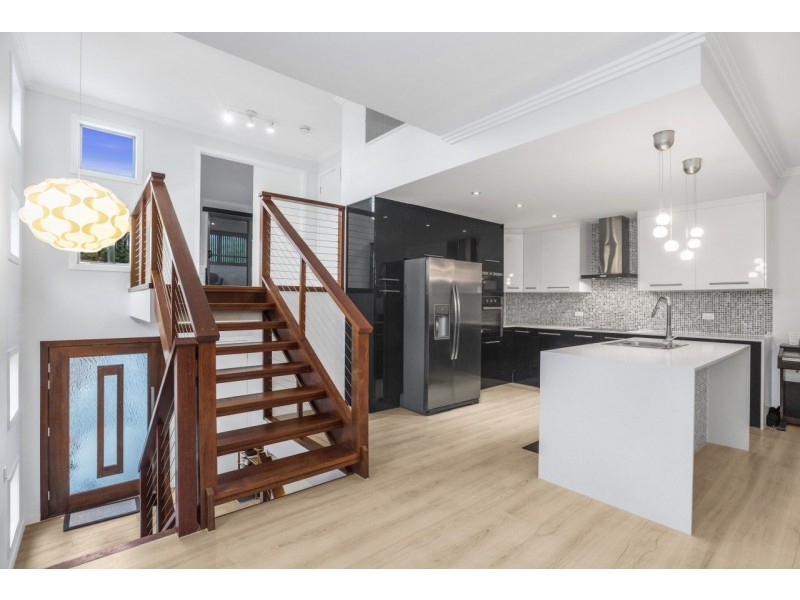 123A Market Street South, Indooroopilly QLD 4068