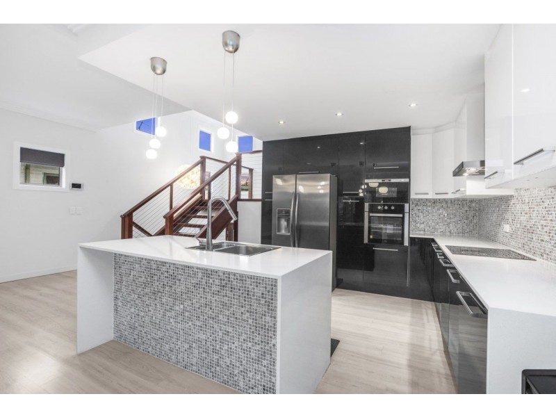 123A Market Street South, Indooroopilly QLD 4068