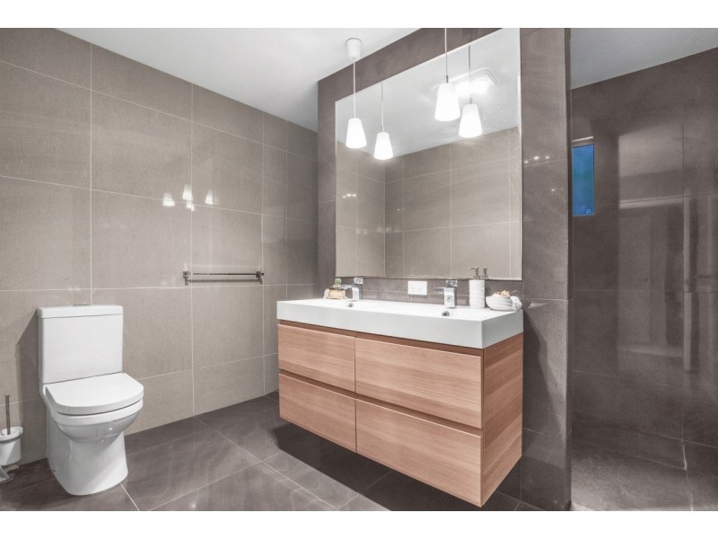 123A Market Street South, Indooroopilly QLD 4068