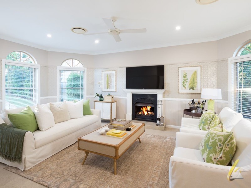 11 McConnell Crescent, Brookfield QLD 4069