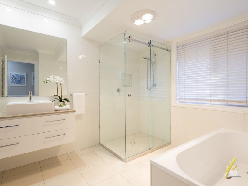 11 McConnell Crescent, Brookfield QLD 4069