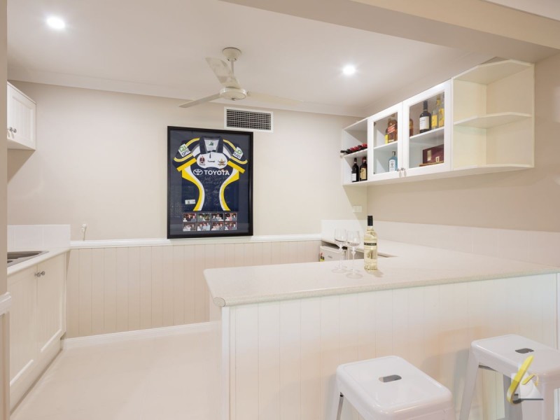 11 McConnell Crescent, Brookfield QLD 4069