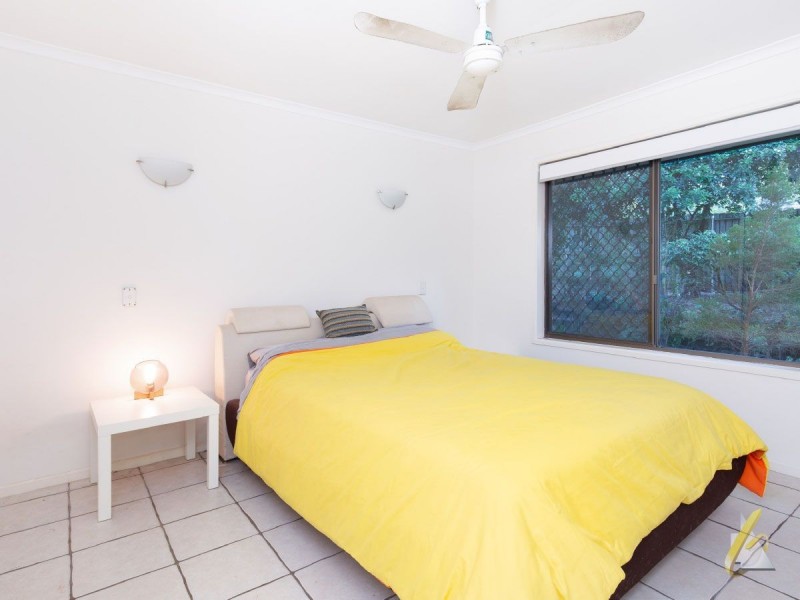 2 Lowan Street, Bellbowrie QLD 4070