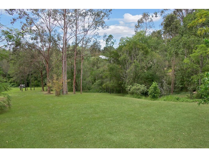 2668 Moggill Road, Pinjarra Hills QLD 4069