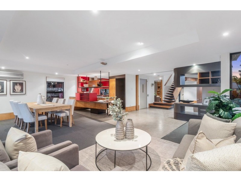 59 Goldieslie Road, Indooroopilly QLD 4068