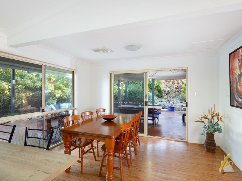 66 Gibson Crescent, Bellbowrie QLD 4070