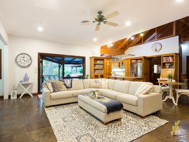 26 Derribong Close, Karana Downs QLD 4306