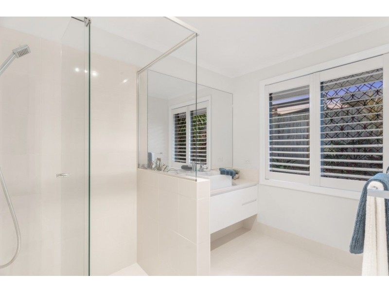 12 Bedwell Place, Mount Ommaney QLD 4074