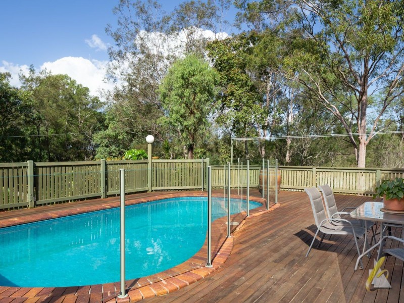 15 Kanangra Close, Karana Downs QLD 4306