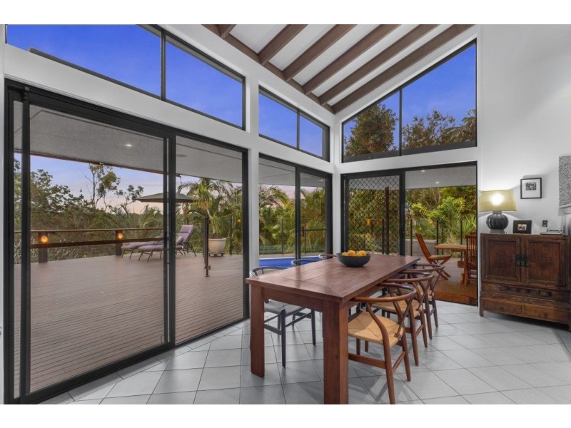 14 Kanooka Street, Bellbowrie QLD 4070