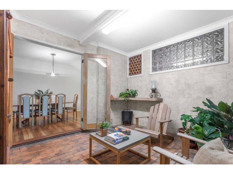 14 Kanooka Street, Bellbowrie QLD 4070