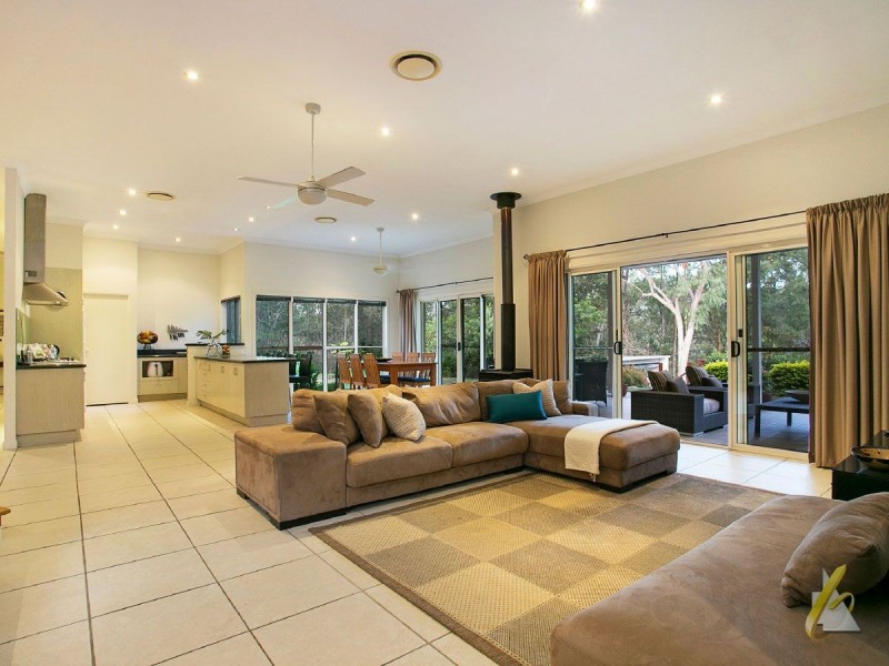 272 Kangaroo Gully Road, Bellbowrie QLD 4070