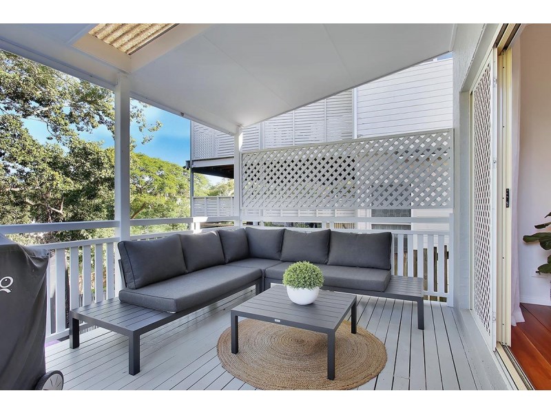 40 Henry Street, Chapel Hill QLD 4069